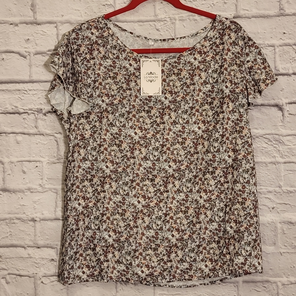 La Moda Floral Shortsleeve Top